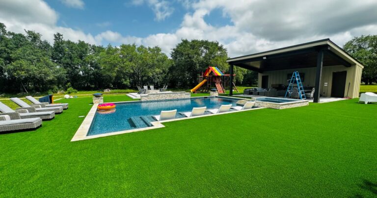 Read more about the article Create a poolside oasis in your backyard with Artificial Grass.